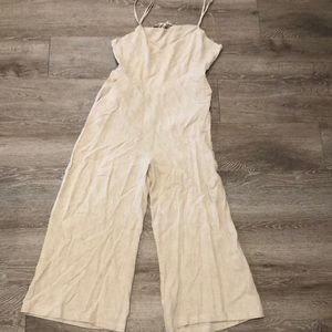 NWOT! Linen Jumpsuit With Open Toe Back and Zipper